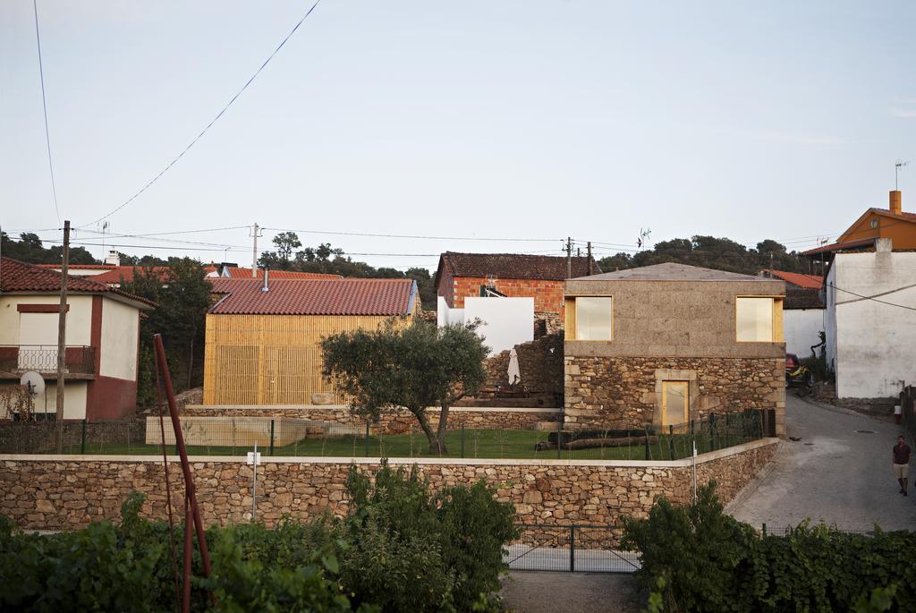 Casas De Vale De Lobo Mirandela Quarto foto